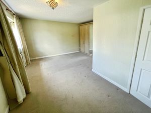 Bedroom- click for photo gallery